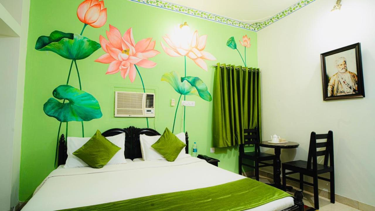 Hotel Lake Paradise Udajpur Exteriér fotografie