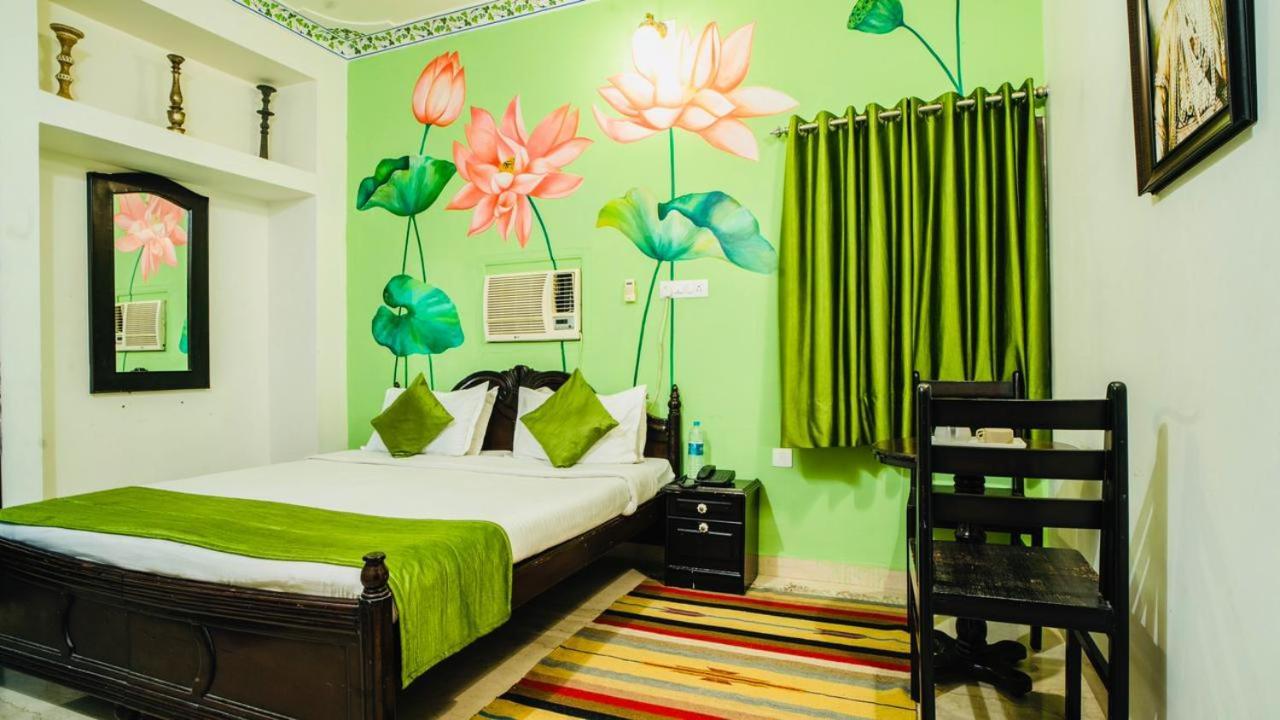 Hotel Lake Paradise Udajpur Exteriér fotografie