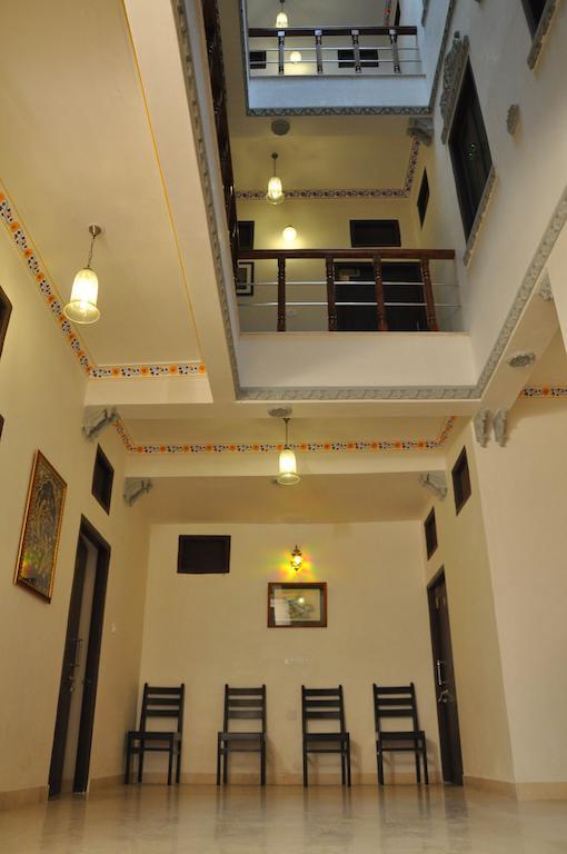 Hotel Lake Paradise Udajpur Pokoj fotografie