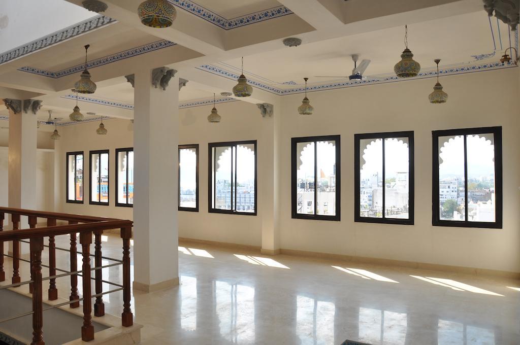 Hotel Lake Paradise Udajpur Pokoj fotografie
