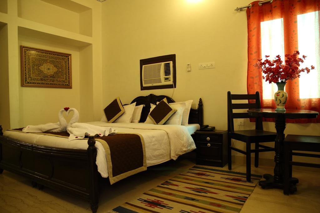 Hotel Lake Paradise Udajpur Exteriér fotografie