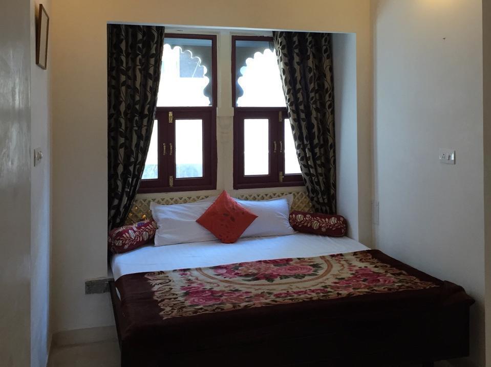 Hotel Lake Paradise Udajpur Exteriér fotografie